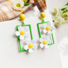Load image into Gallery viewer, Daisy Drop Earrings
