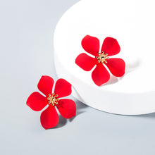Load image into Gallery viewer, Flower Power Stud Earrings
